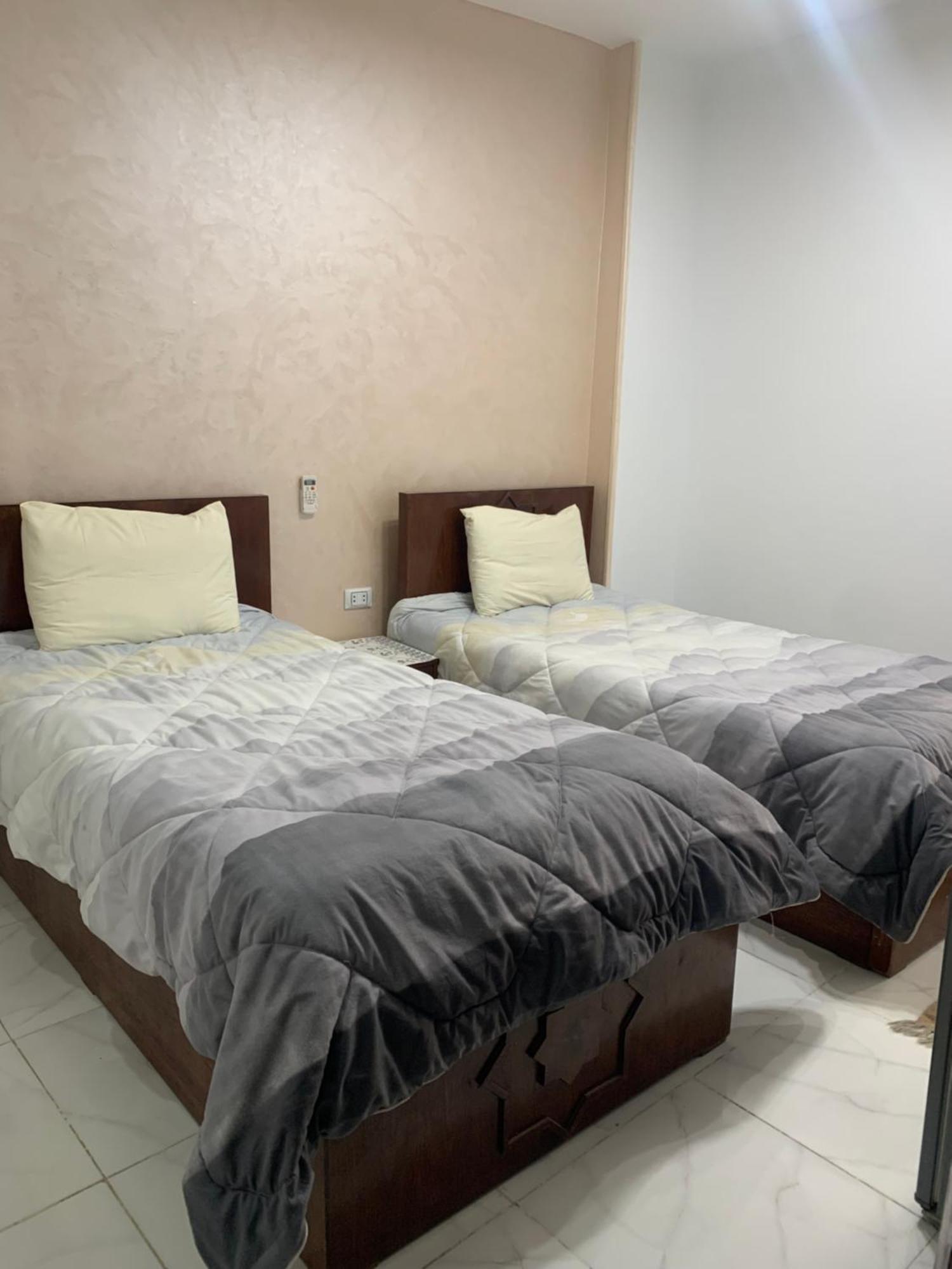 Pyramids Home Guest House Kafret el-Gabal エクステリア 写真